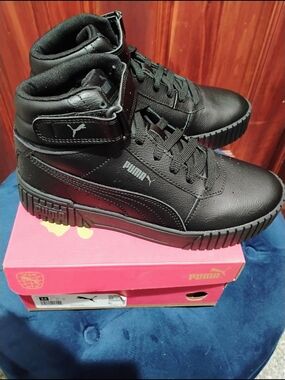Puma Carina 2.0 Mid Black New In Box Never Tried On
